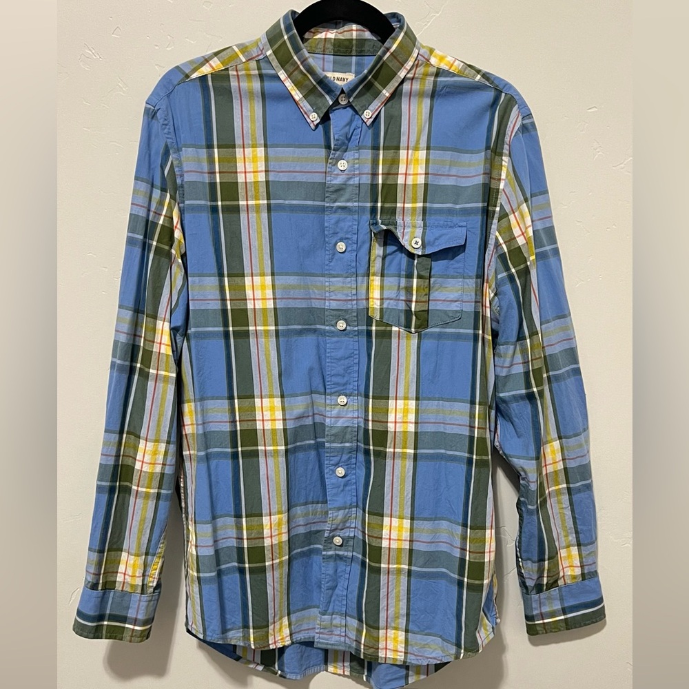 Old navy plaid button down shirt